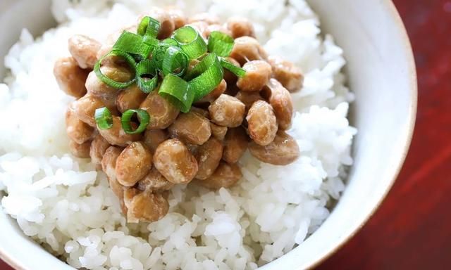 一道美食竟然如此夸张，它既制作省时又实用，更适合当前食用