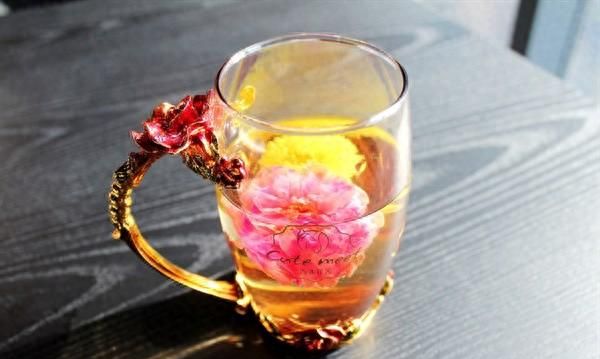 美容第一茶就是玫瑰茶！怎么才可以更好的实现美容？看完就知道了