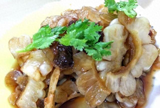 腌梅子能做什么美食，变出多道酸甜开胃、下酒菜