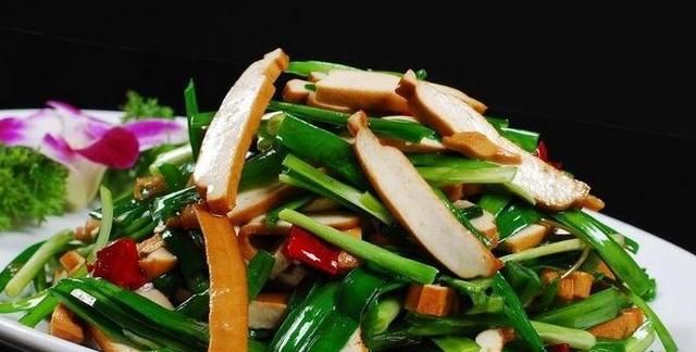 韭菜芯怎么炒好吃图1