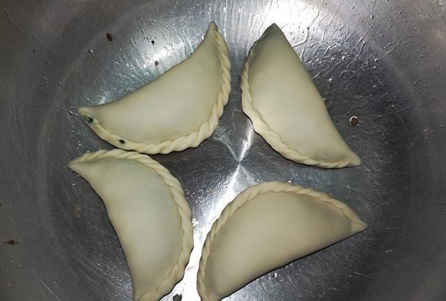 韭菜盒子怎么做的图21