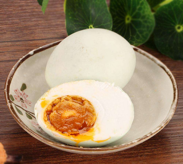 咸鸭蛋怎么吃？咸鸭蛋的5种吃法
