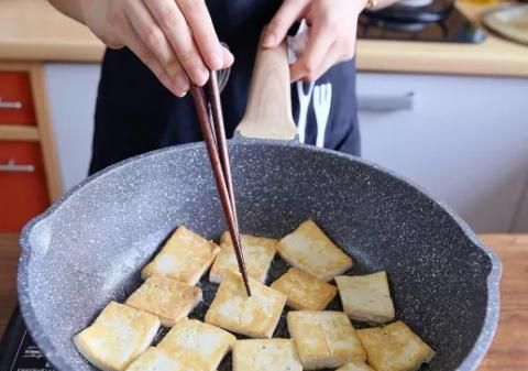 怎么样做豆腐比肉好吃(豆腐怎样做比肉都好吃)图5