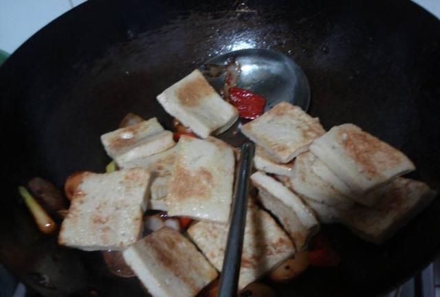 怎么样做豆腐比肉好吃(豆腐怎样做比肉都好吃)图24