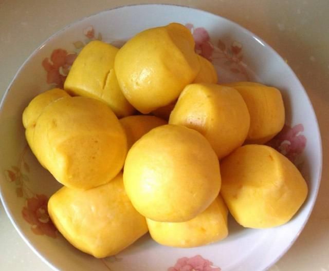 怎么做南瓜馒头(怎么做南瓜饼)图3