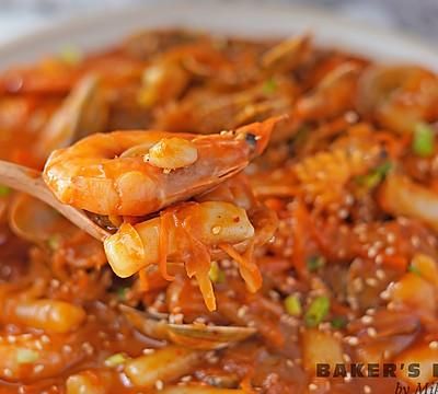 学会这道韩式海鲜辣炒年糕，吃饭时间不用愁
