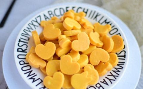 用奶粉自制奶片小零食,奶粉自制奶片的方法