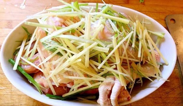 香茹蒸鸡怎么做好吃(蒸鸡几分钟最好吃)图3