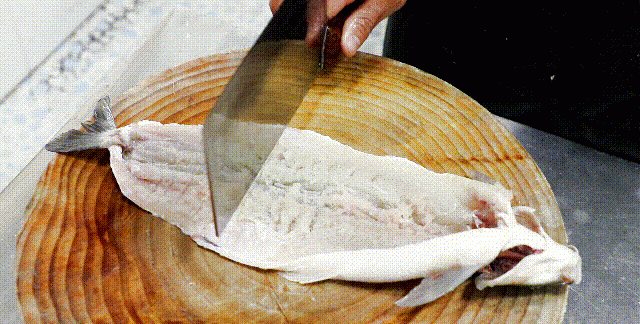 家常焖煎鲟鱼内外鲜嫩入味！筷子一夹才知道玄机都在鱼肚之中