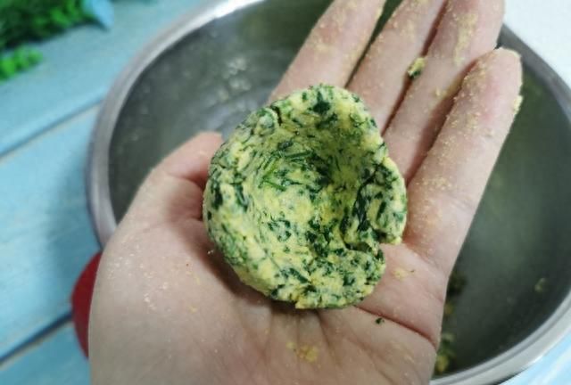 野菜苜蓿的两种吃法，忆苦思甜，致敬最美劳动者