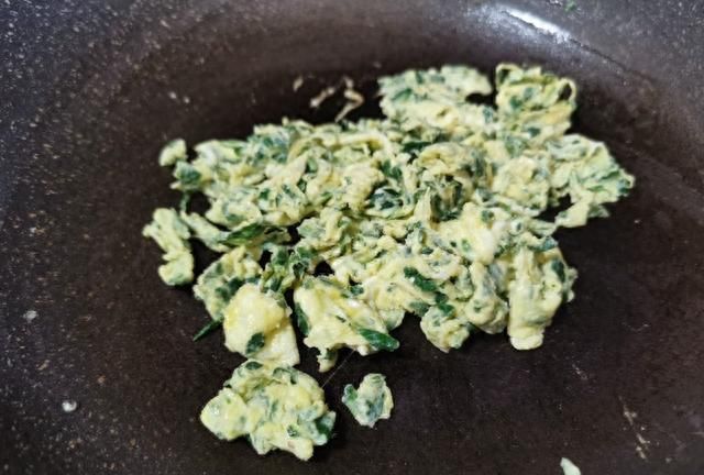 野菜苜蓿的两种吃法，忆苦思甜，致敬最美劳动者