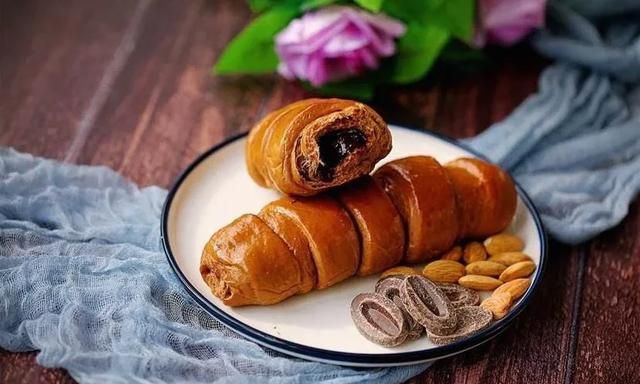 用巧克力还能做哪些食物(巧克力都能做什么食物)图9