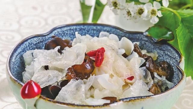 吃什么食物对美容养颜有好处(吃什么食物能美容养颜对皮肤好)图10