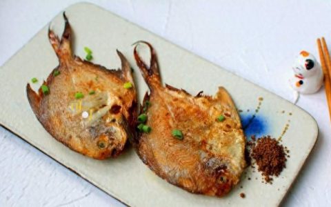 鲳鱼这样煎又酥又香,鲳鱼怎么烧煎最好吃
