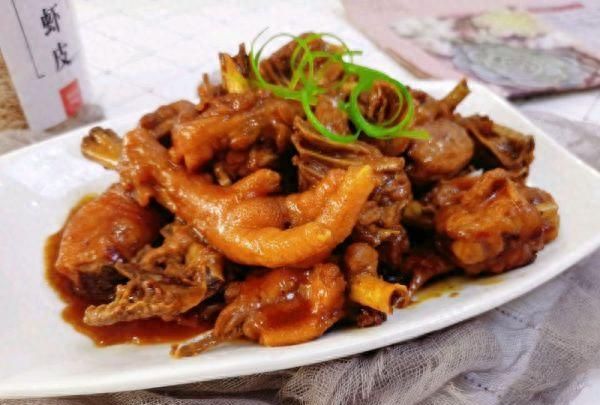 最常吃的家常菜，还属酱焖鸡最诱人