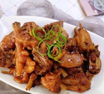 最常吃的家常菜，还属酱焖鸡最诱人