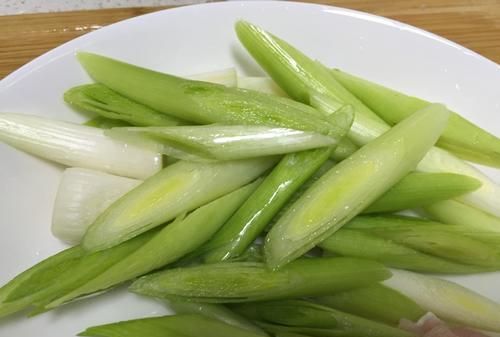 这样的鱼肚你见过吗？不仅好看，营养丰富还美味！