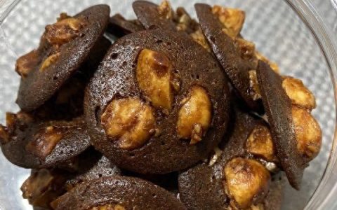 夏威夷果可可脆片的做法(夏威夷果可可脆片制作方法)