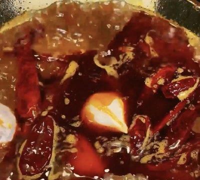 香辣牛腩锅～今天的火锅底料你调好了么？