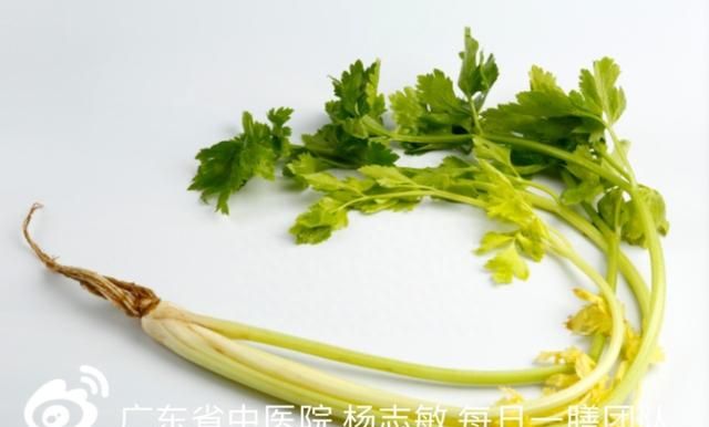 每日一膳｜不说不知道，芹菜榨汁原来还有这个功效