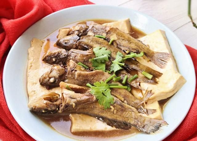 14道美味鱼的做法，红烧油炸清蒸椒盐，不管哪种做法口感都极佳