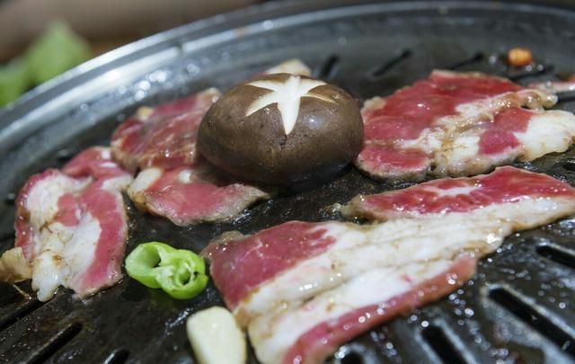 牛肉怎么烤好吃(牛肉怎么烤好吃又嫩)图2