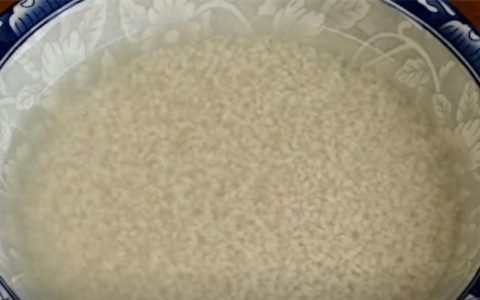 大米别蒸米饭了教你一个好吃做法