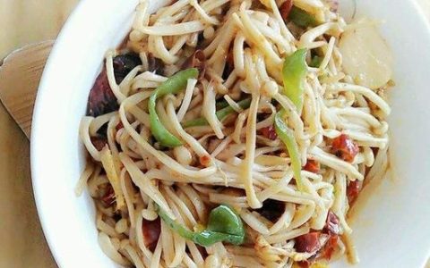 金针菇肉能同吃吗(金针菇与西红柿能同吃吗)