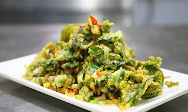 立夏将至，河南人最爱吃这菜：干煸荆芥，鲜香酥脆，全家都爱吃