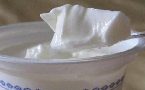 老酸奶比普通酸奶营养更高吗为什么
