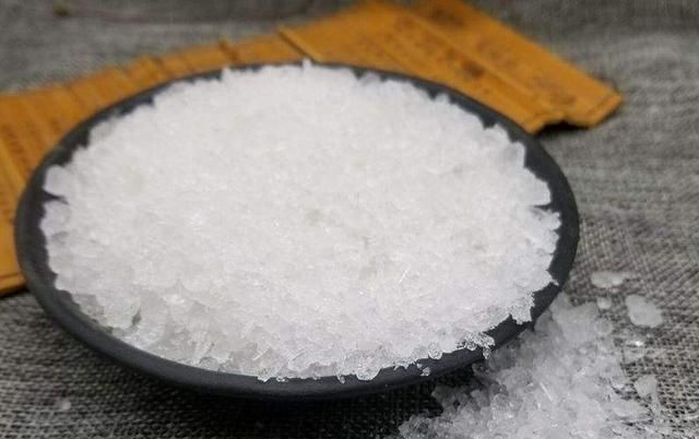 《中医实战笔记》：软坚泻下：芒硝的功效与应用