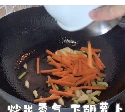 比点外卖还快，这道快手菜芹菜炒耳丝你一定要学会