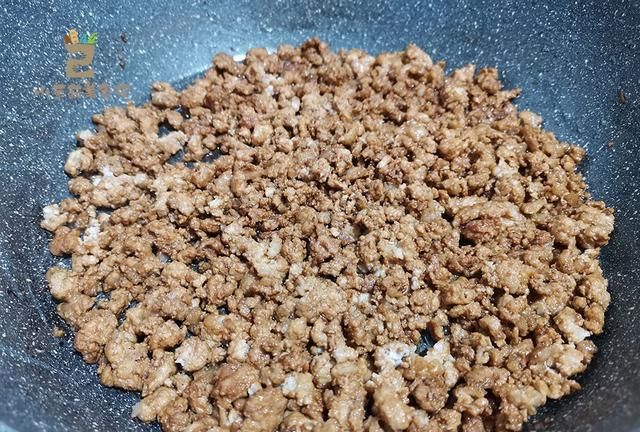 春天小葱是个宝，维C是苹果3倍，趁应季多吃几次，好处很多人不懂