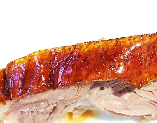 软嫩肥美、酥脆香甜！成都的地道粤菜风味，“明星烧鹅”不容错过