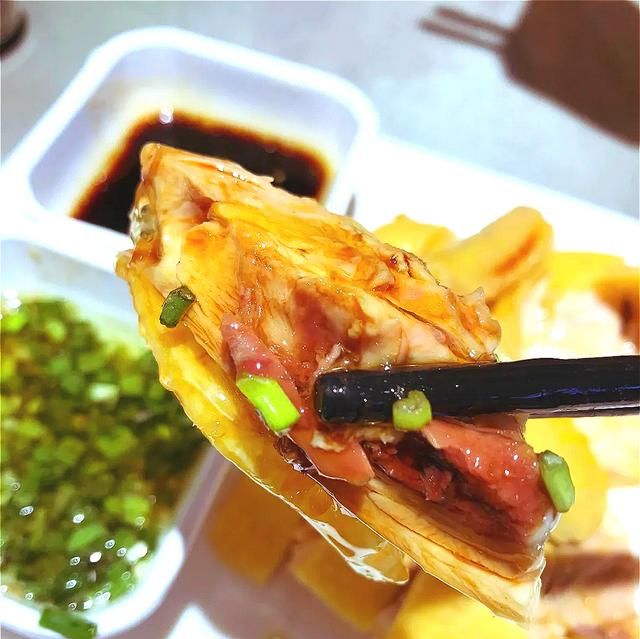 软嫩肥美、酥脆香甜！成都的地道粤菜风味，“明星烧鹅”不容错过