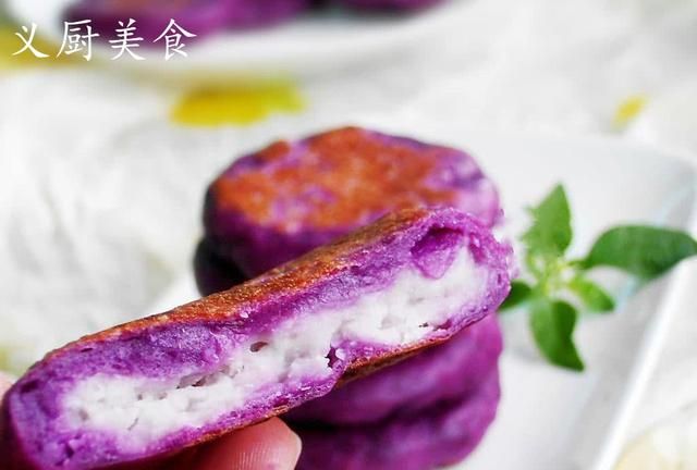 紫薯糯米饼怎样做出来才好吃(紫薯山药糯米饼的做法烤箱版)图5