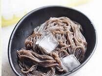 在家吃到地道的蕨根酸辣粉，美味不可挡