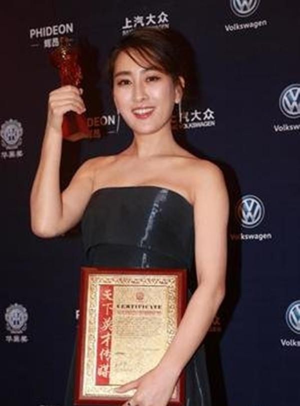 马苏是怎么火起来的(马苏最火的一张照片)图19