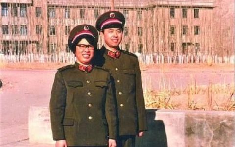 张利兴、朱凤蓉：马兰花，马兰花……