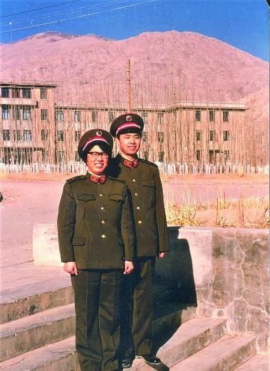 张利兴、朱凤蓉：马兰花，马兰花……