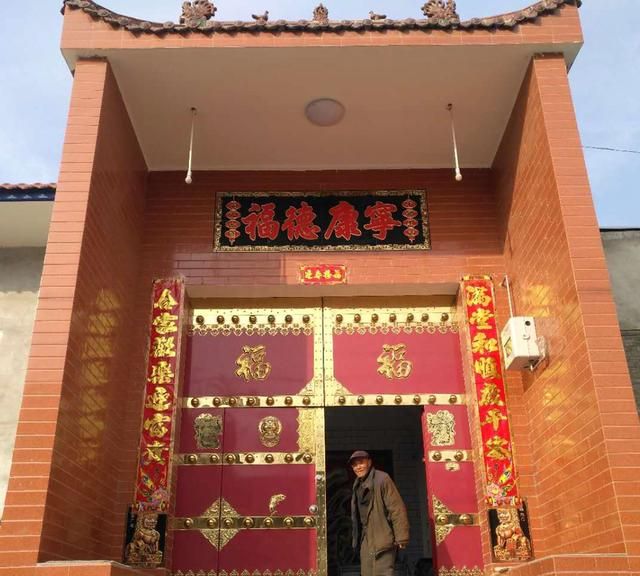 山西8旬老人吃“土鳖虫”30年，一辈子不结婚，看活成啥样