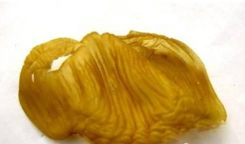 鸡最宝贵的部分却常被我们扔掉，做成家常菜不仅营养还有治病功效