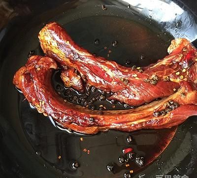 暴叔蜜汁肋排的做法
