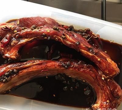 暴叔蜜汁肋排的做法