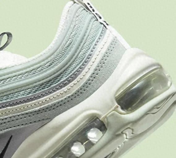 Nike Air Max 97银色和开心果色配色