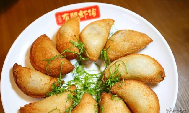 冬天爱吃小龙虾，化身女侠学做大锅油焖虾