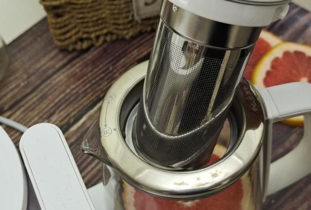 夏季一定要试试西柚茶，做法简单，清热降暑皮肤好
