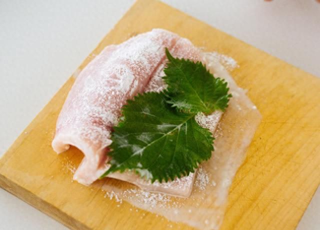沐夏生活料理｜旗鱼的蒜味炸鱼排，松田美智子的时令作品