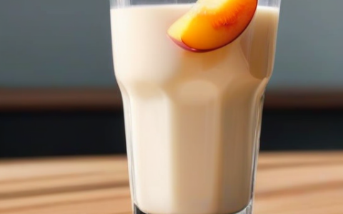 牛奶炖桃胶牛奶变豆腐渣还能喝吗？