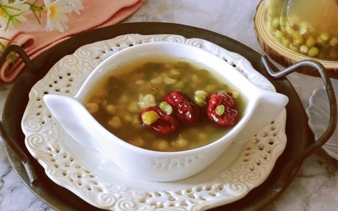 炎炎夏日，请收下这份消暑药膳食谱